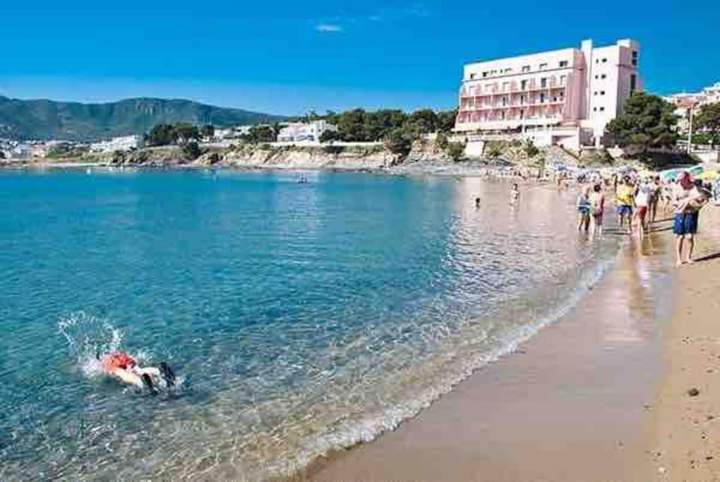 Apartamento Con Piscina En Llança Екстериор снимка